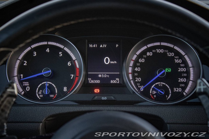 Volkswagen Golf R 2.0 TSI BMT 4MOTION DS 2015