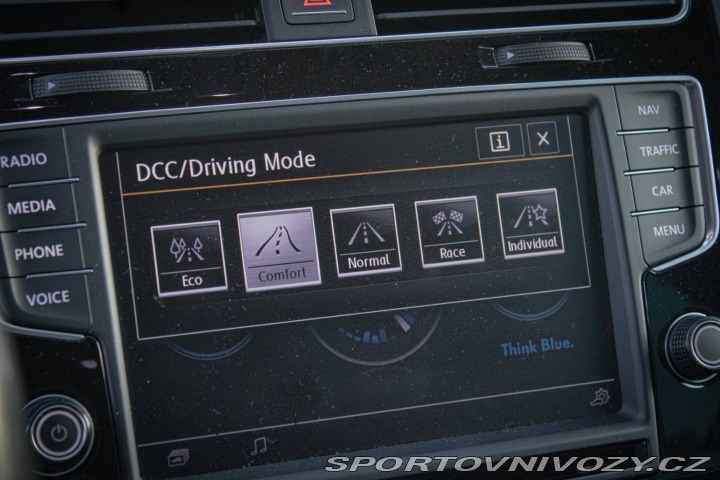 Volkswagen Golf R 2.0 TSI BMT 4MOTION DS 2015
