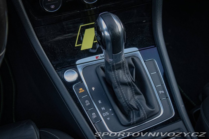 Volkswagen Golf R 2.0 TSI BMT 4MOTION DS 2015