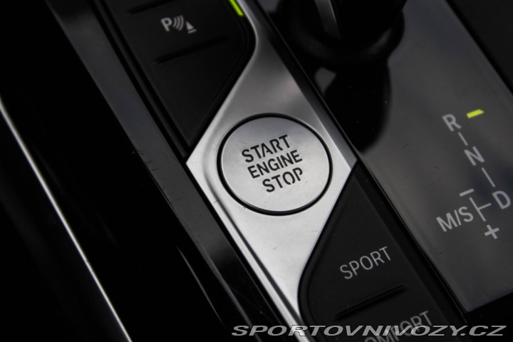 BMW 4 Coupé  M440i mHEV A/T 2021