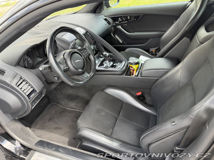 Jaguar F-Type P300 - REZERVACE 2018