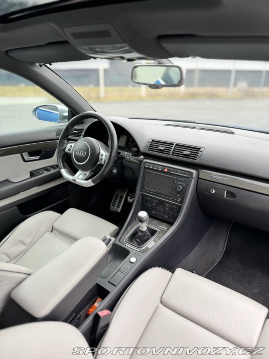 Audi RS4 B7 4.2 V8 manual 2006