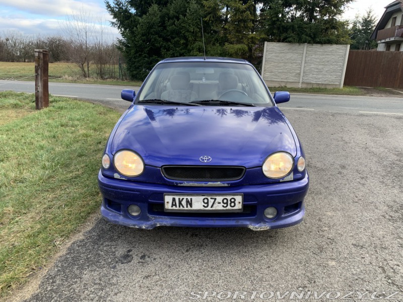 Toyota Corolla 1,3 hatchback typ E11