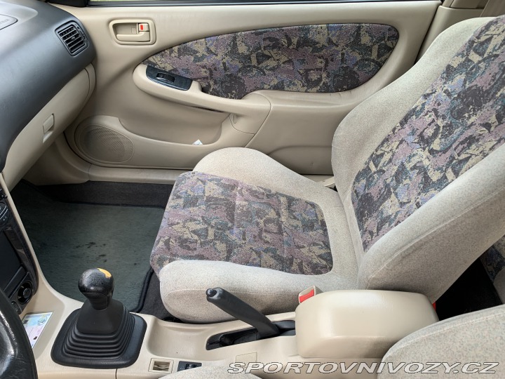 Toyota Corolla 1,3 hatchback typ E11 1998