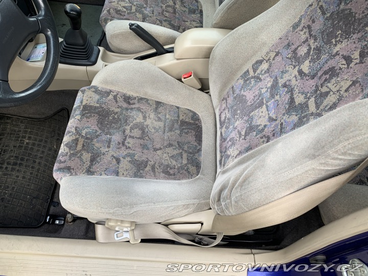 Toyota Corolla 1,3 hatchback typ E11 1998