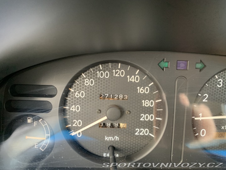 Toyota Corolla 1,3 hatchback typ E11 1998