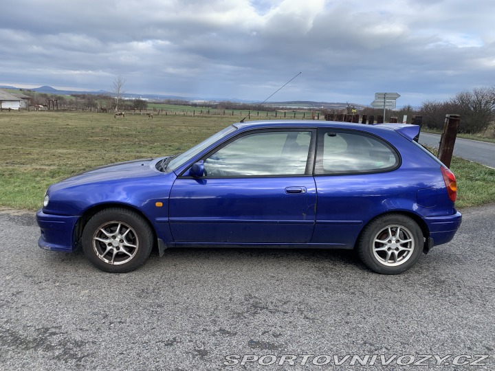 Toyota Corolla 1,3 hatchback typ E11 1998