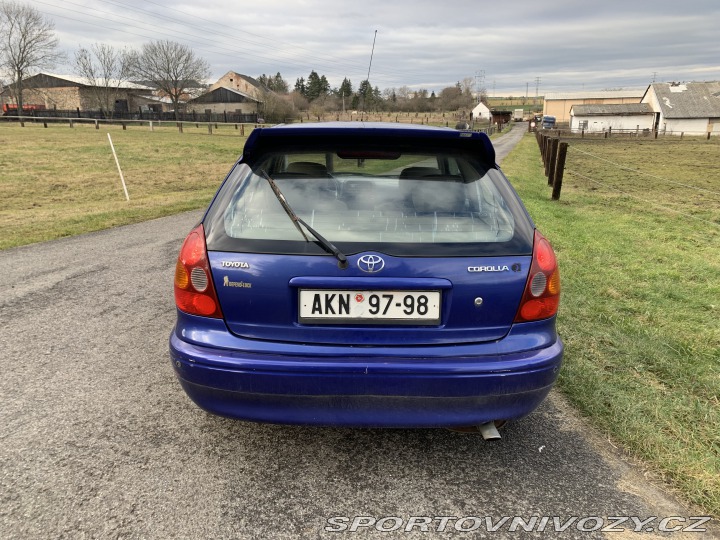 Toyota Corolla 1,3 hatchback typ E11 1998