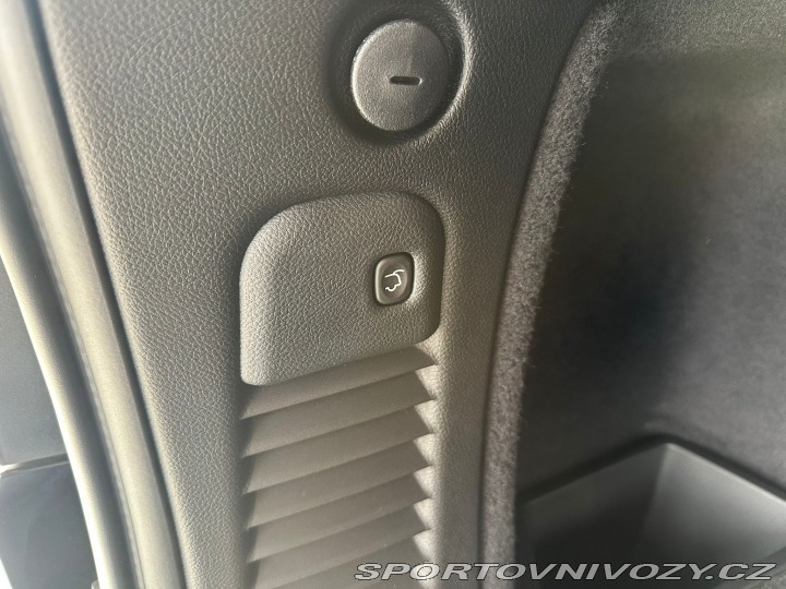 Dodge Durango 5.7 pouze 150km ! 2023