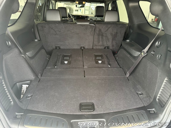 Dodge Durango 5.7 pouze 150km ! 2023