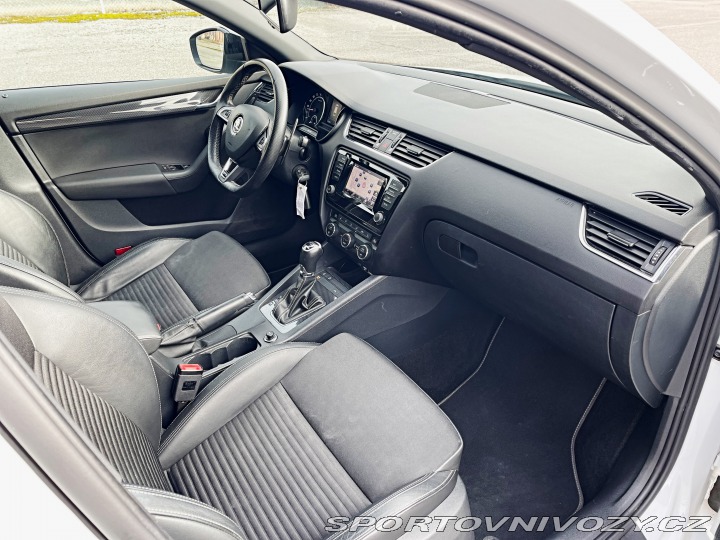 Škoda Octavia RS 2.0TDI DSG F1 RS MÓDY 2015