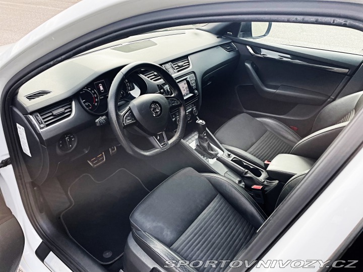 Škoda Octavia RS 2.0TDI DSG F1 RS MÓDY 2015