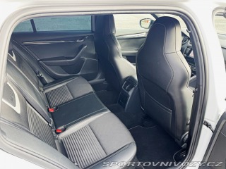 Škoda Octavia RS 2.0TDI DSG F1 RS MÓDY 2015