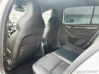 Škoda Octavia RS 2.0TDI DSG F1 RS MÓDY 2015