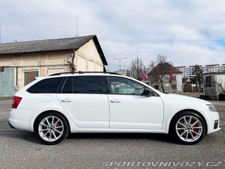 Škoda Octavia RS 2.0TDI DSG F1 RS MÓDY 2015
