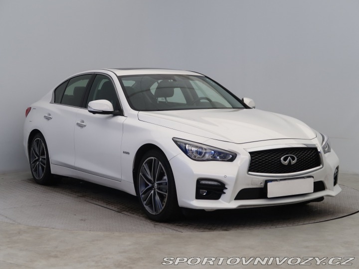 Infiniti Q50 Hybrid AWD 2014