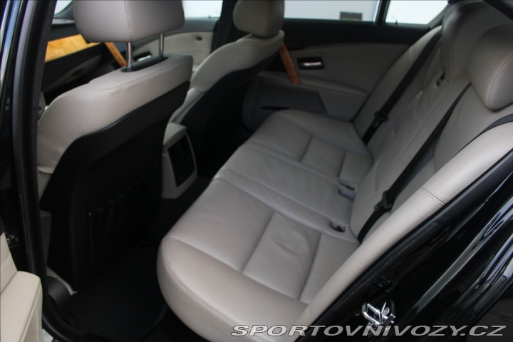 BMW M5 5,0 E60 V10 2005