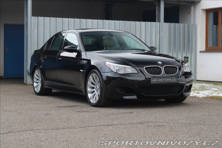 BMW M5 5,0 E60 V10 2005