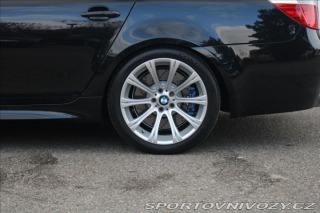 BMW M5 5,0 E60 V10 2005