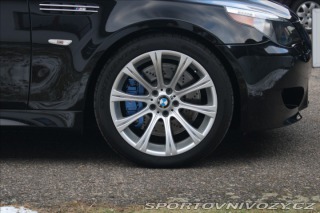 BMW M5 5,0 E60 V10 2005