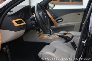 BMW M5 5,0 E60 V10 2005
