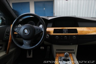 BMW M5 5,0 E60 V10 2005