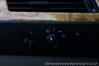 BMW M5 5,0 E60 V10 2005