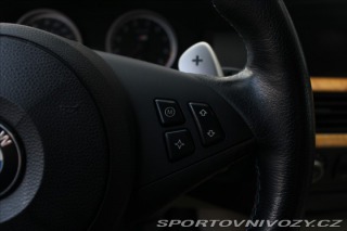BMW M5 5,0 E60 V10 2005
