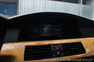 BMW M5 5,0 E60 V10 2005