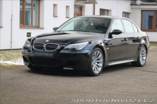BMW M5 5,0 E60 V10 2005
