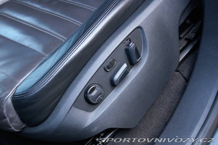Volkswagen Ostatní modely Touareg  II 4.2 V8 TDI 4MOTION, 2 2015