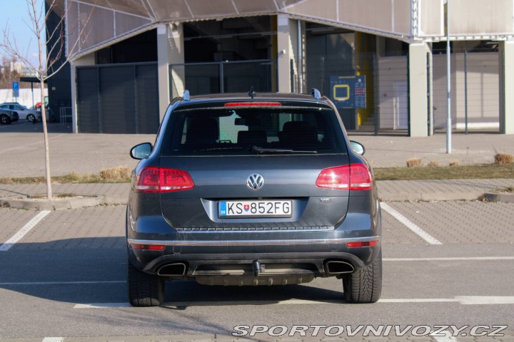 Volkswagen Ostatní modely Touareg  II 4.2 V8 TDI 4MOTION, 2 2015