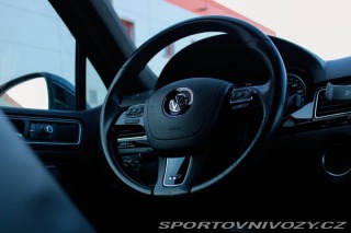 Volkswagen Ostatní modely Touareg  II 4.2 V8 TDI 4MOTION, 2 2015