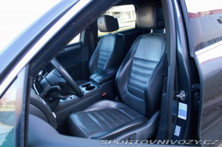 Volkswagen Ostatní modely Touareg  II 4.2 V8 TDI 4MOTION, 2 2015