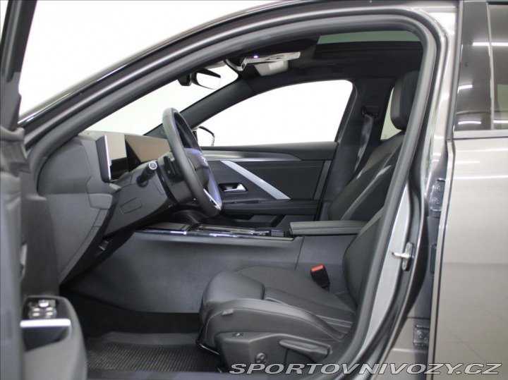 Opel Astra 1,6 PHEV Ultimate PC 1 12 2023