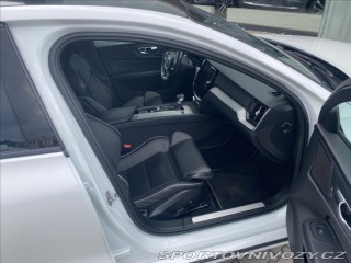Volvo S60 2,0 B5 FWD benzin R-Desig 2019