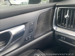Volvo S60 2,0 B5 FWD benzin R-Desig 2019