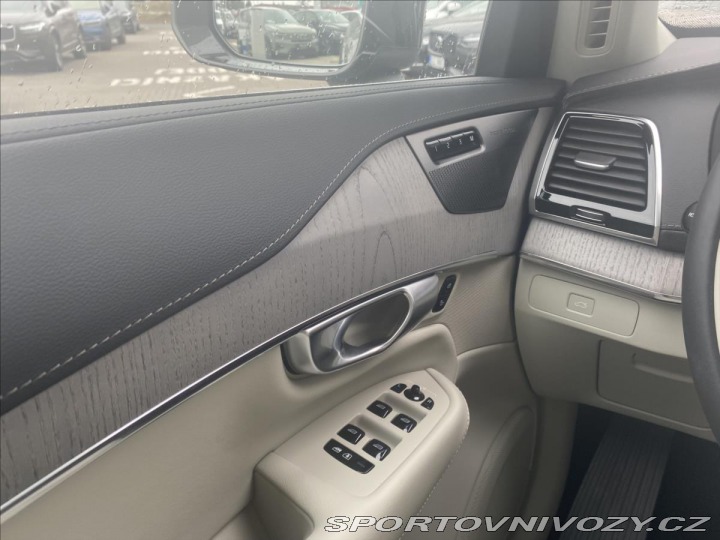 Volvo Ostatní modely XC90 2,0 B5 AWD Plus Bright Po 2024