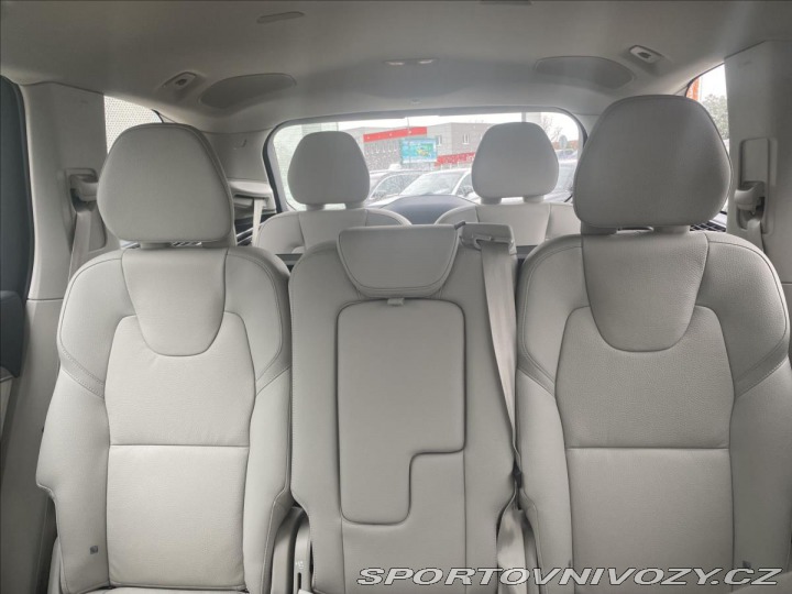 Volvo Ostatní modely XC90 2,0 B5 AWD Plus Bright Po 2024