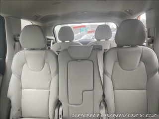 Volvo Ostatní modely XC90 2,0 B5 AWD Plus Bright Po 2024