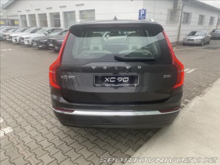 Volvo Ostatní modely XC90 2,0 B5 AWD Plus Bright Po 2024
