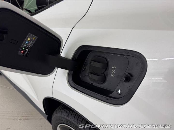 Volvo EX30 Single Mot Ext Range Plus 2025