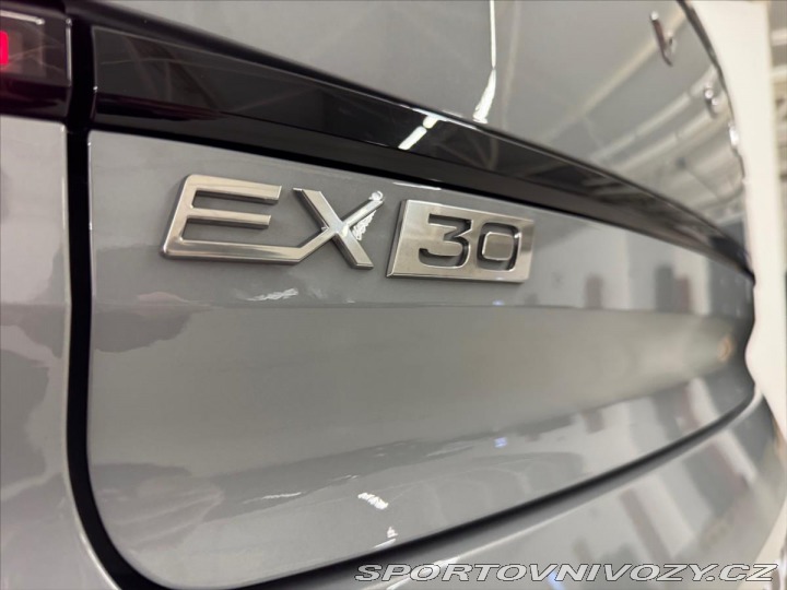 Volvo Ostatní modely EX30 Single Mot Ext Range Plus 2025