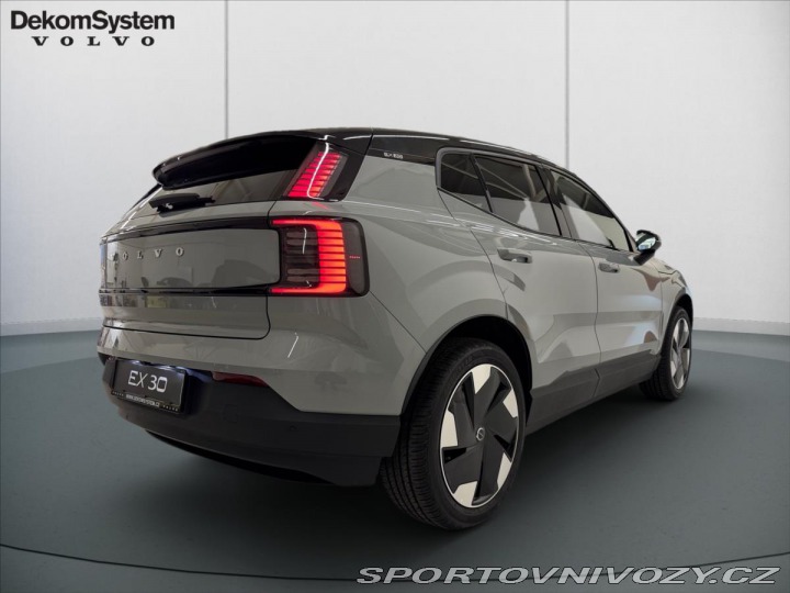 Volvo Ostatní modely EX30 Single Mot Ext Range Plus 2025
