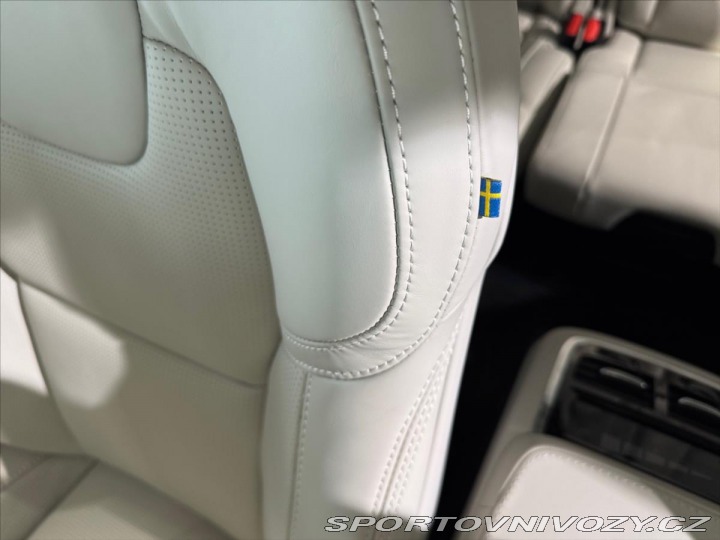 Volvo Ostatní modely XC90 2,0 T8 AWD Ultimate Brigh 2024