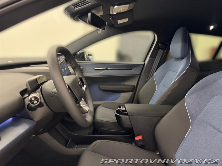 Volvo EX30 Single Mot Ext Range Plus 2025