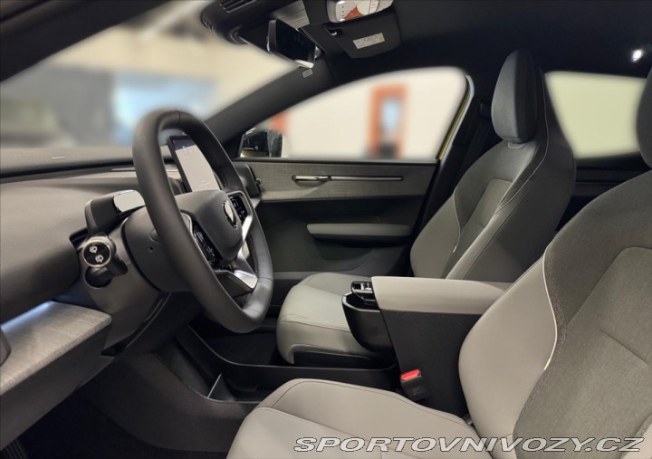 Volvo EX30 Single Mot Ext Range Plus 2025