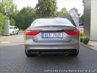 Jaguar XF Předváděcí vůz Prestige 2020