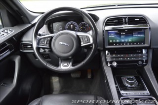Jaguar F-Pace 2,0 30t AWD 2019