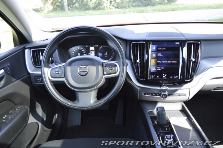Volvo Ostatní modely XC60 2,0 T8 Twin Engine AWD Au 2020